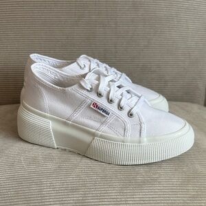 Superga Women's 2287 Bubble White sneakers - size 7.5 (38 EU)
